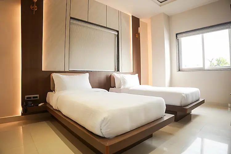 Business Twin Room With City View